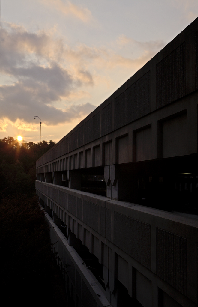 hdr parking garage